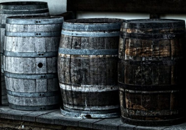 Historien navy strength gin