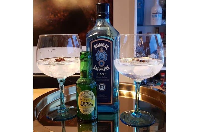 Gin-og-Tonic-med-Bombay-Sapphire-East-og-Fentiman-Indian-Tonic