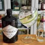Pink Pepper Gin og Tonic med Hendrick’s Gin