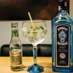 Gin og Tonic med Bombay Sapphire East