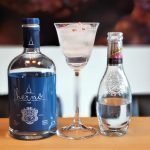 Pink pepper Gin og Tonic med Hernö Gin