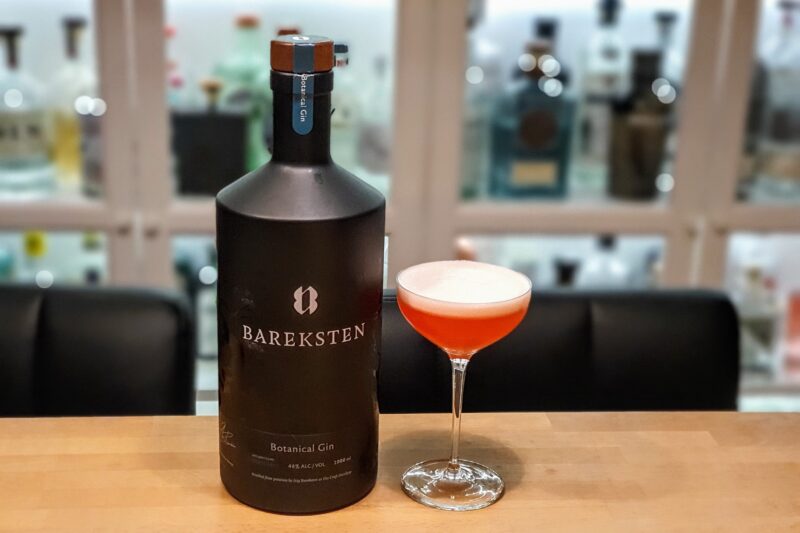 Clover Club med jordbær og Bareksten Gin