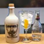 Gin og Tonic med Knut Hansen Gin og Schweppes Pink Pepper Tonic