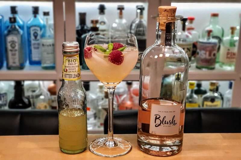 Blush Pink Gin og Bitter Lemon