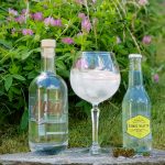 Gin og Tonic med Attåt kløver gin og mjødurt-sirup