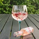 Alkoholfritt alternativ til fest - Fentimans Rose Lemonade, einer og granateplefrø