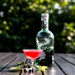 Norsk Gimlet med Harahorn White Lemon Gin og solbær