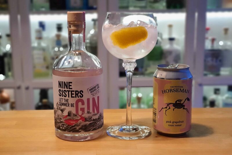 Gin og Tonic med Nine Sisters Summer Gin