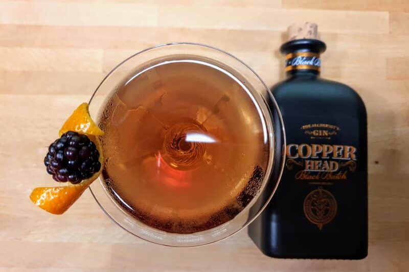 Martina Med Copperhead Black Batch Gin