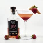 Strawberry Breakfast Martini med By Brenneri Jordbærgin