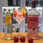 Gin og Tonic med Finsbury Wild Strawberry Pink Gin