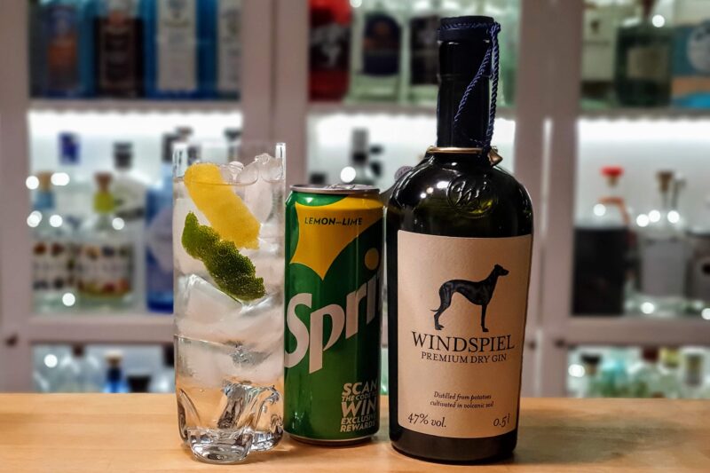 Windspiel Premium Dry Gin med lemon and lime