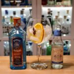 Gin og Tonic med Bombay Sapphire Sunset Gin