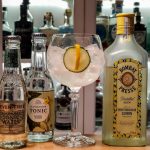 Gin og Tonic med Bombay Citron Pressé
