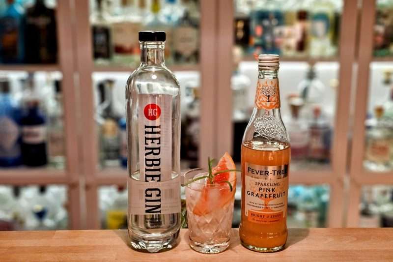 Herbie Gin Export med Sparkling Grapefruit Soda