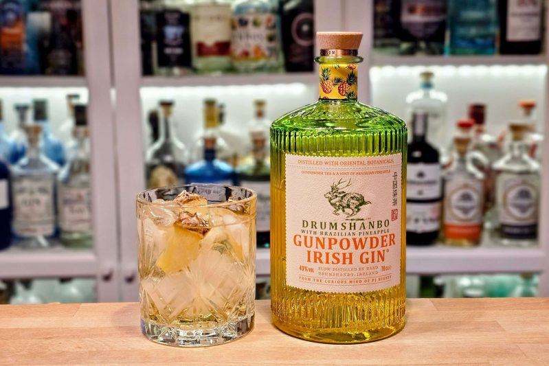 Hvit Negroni Drumshanbo Gunpowder Irish Gin Brazilian Pineapple