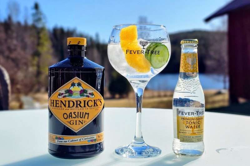 Gin og Tonic med Hendrick's Oasium Gin