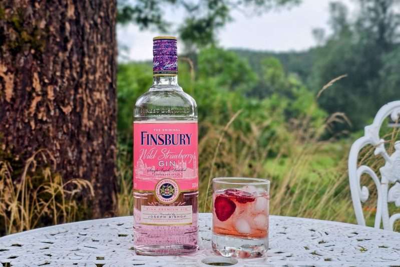 Jordbær Negroni Finsbury Wild Strawberry Pink Gin