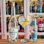 Gin og Tonic med The Yacht Club Riviera Dry Gin