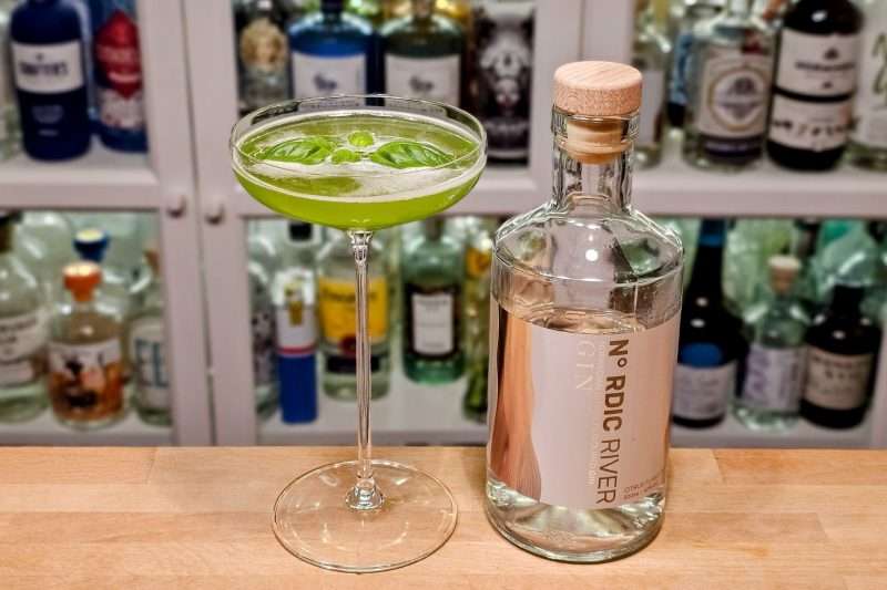 Gin Basil Smash med Nordic River Citrus Flavoured Gin