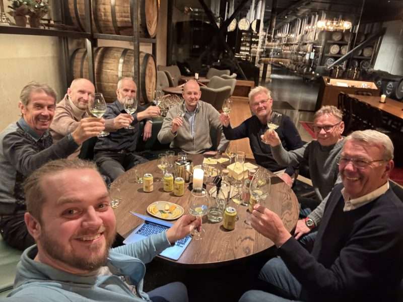 Berentsens Rypegin-smaking-av-endelig-versjon