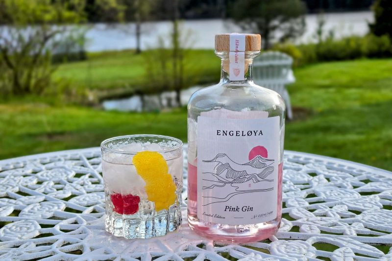 Hvit Negroni Engleøya Pink Gin
