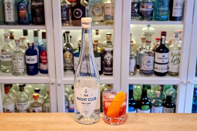 Negroni med The Yacht Club Riviera Dry Gin
