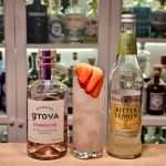 Brennevinsgrova Strawberry Pink Gin med Bitter Lemon