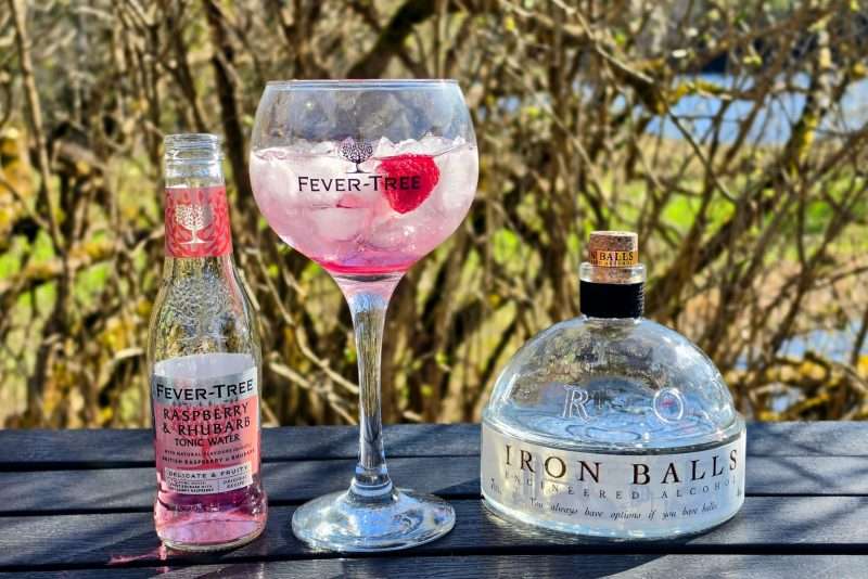 Gin Tonic med Iron Balls Gin