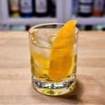 Gul Negroni. Yellow Negroni.