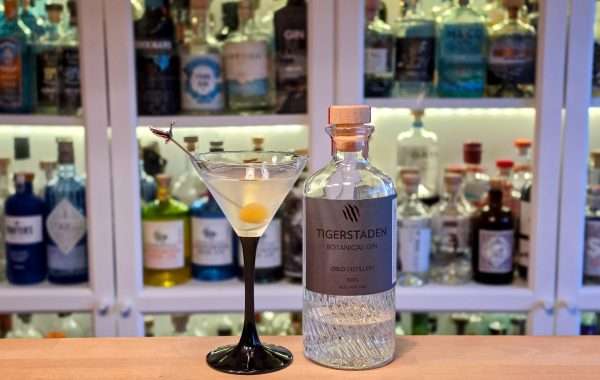 Dry Martini med Tigerstaden Gin by Oslo Distillery