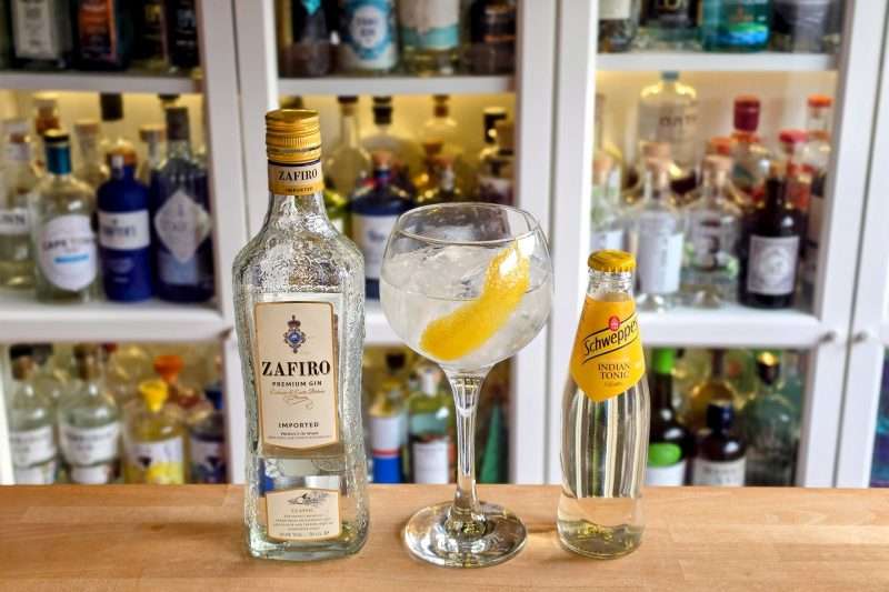 Gin og Tonic med Zafiro Gin
